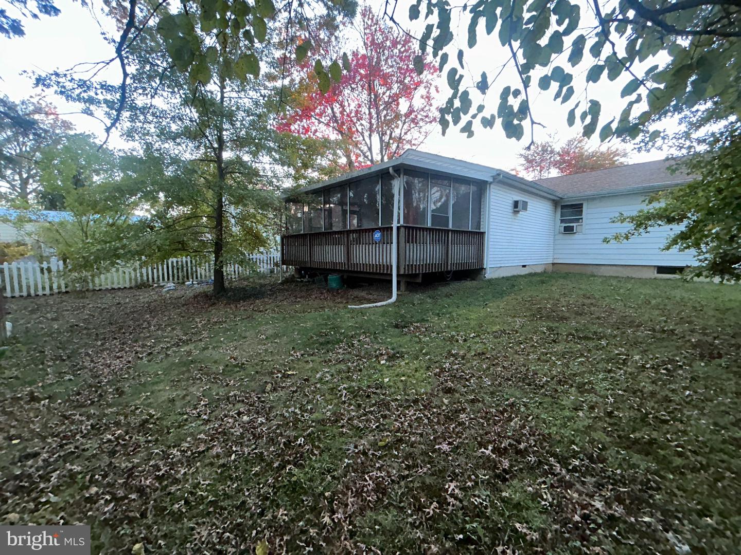127 Hawthorne Ave Property Photo 16