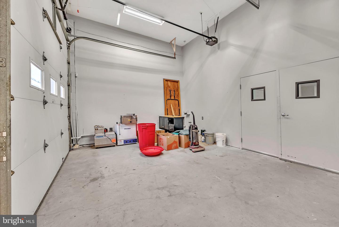 18 Hornerstown Rd #b Property Photo 29