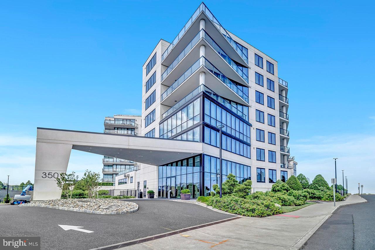 350 OCEAN AVE #506