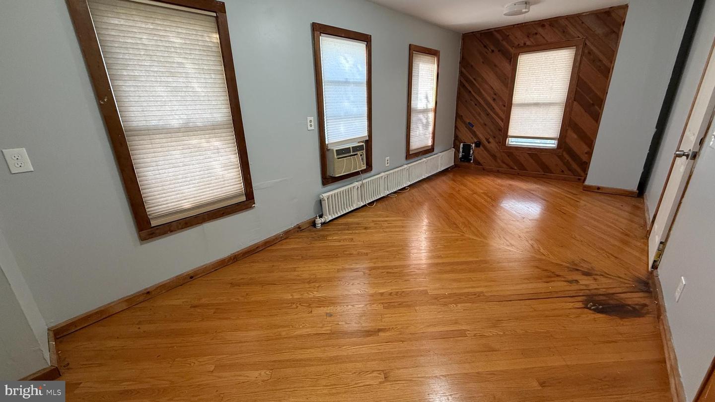43 S Main St Property Photo 20