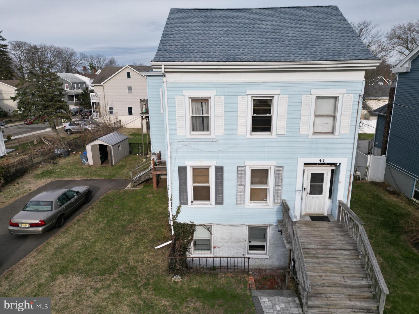 41 Atlantic St Property Photo 2