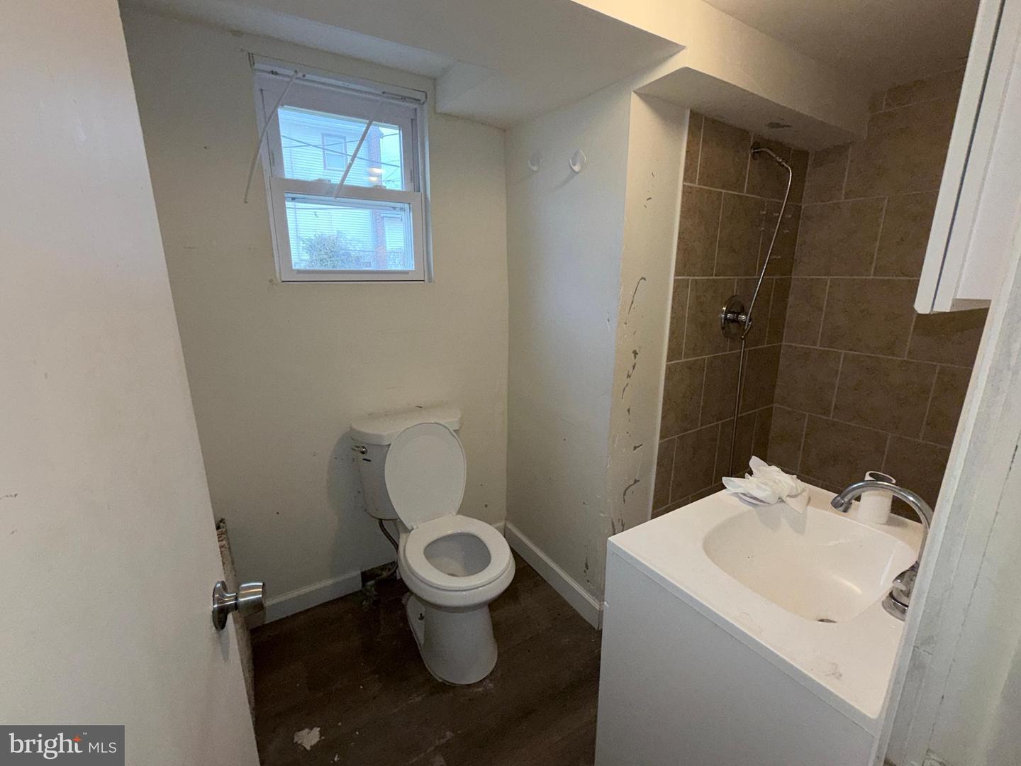 41 Atlantic St Property Photo 23