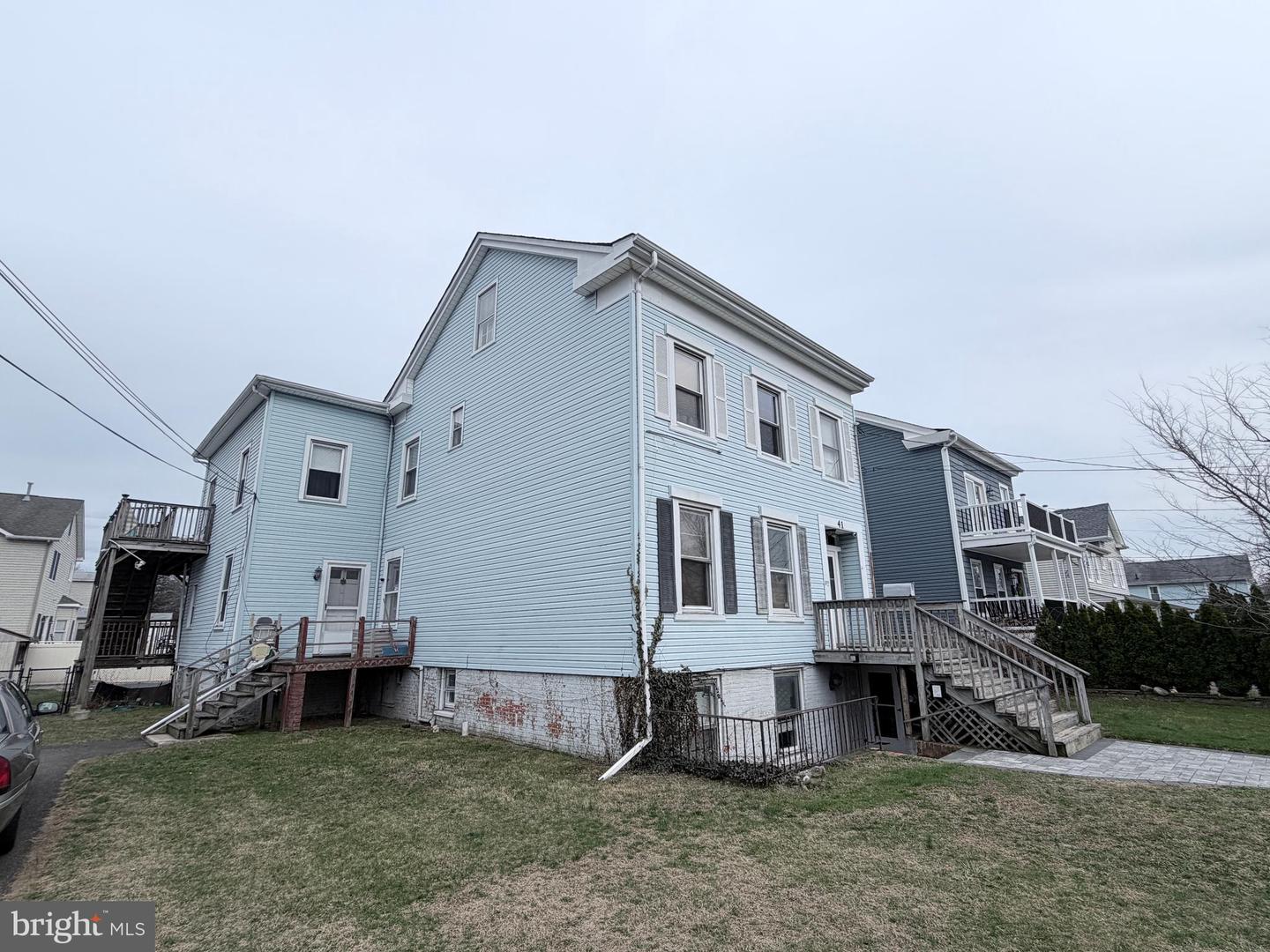 41 Atlantic St Property Photo 38