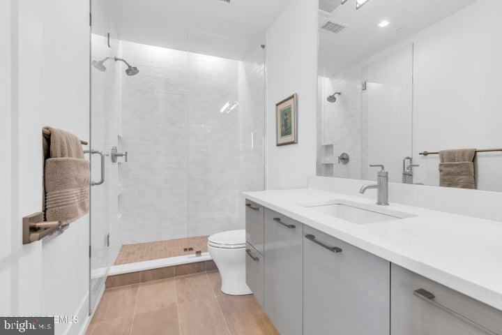 200 Ocean Ave N #13 Property Photo 26