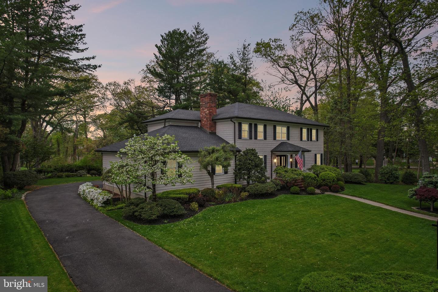 523 Bowne Rd Property Photo 3
