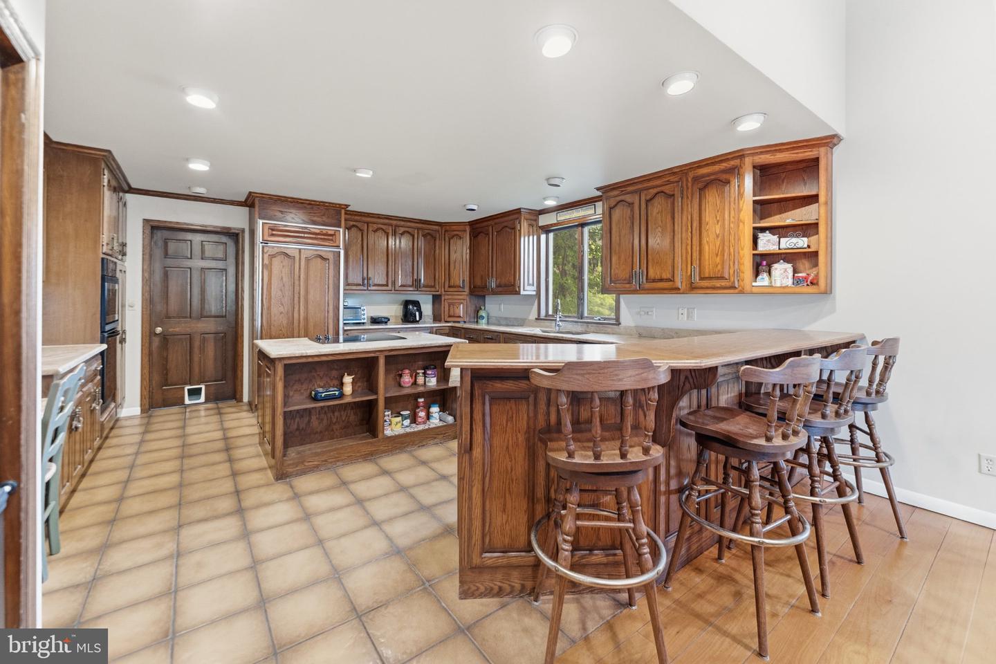 481 E Freehold Rd Property Photo 12
