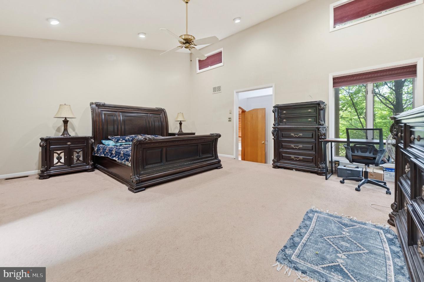 481 E Freehold Rd Property Photo 17