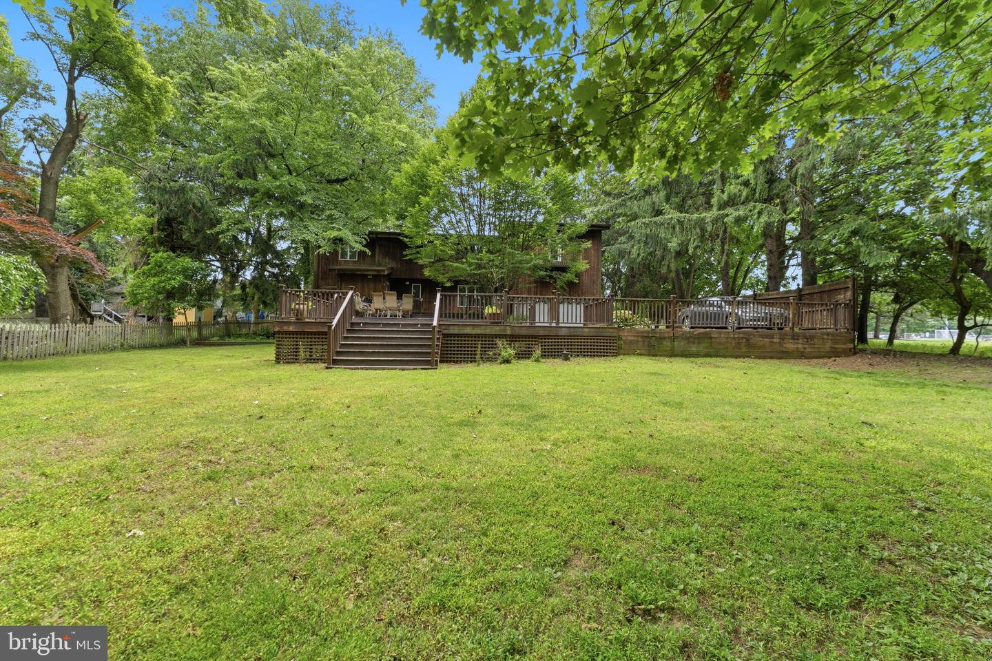 481 E Freehold Rd Property Photo 35