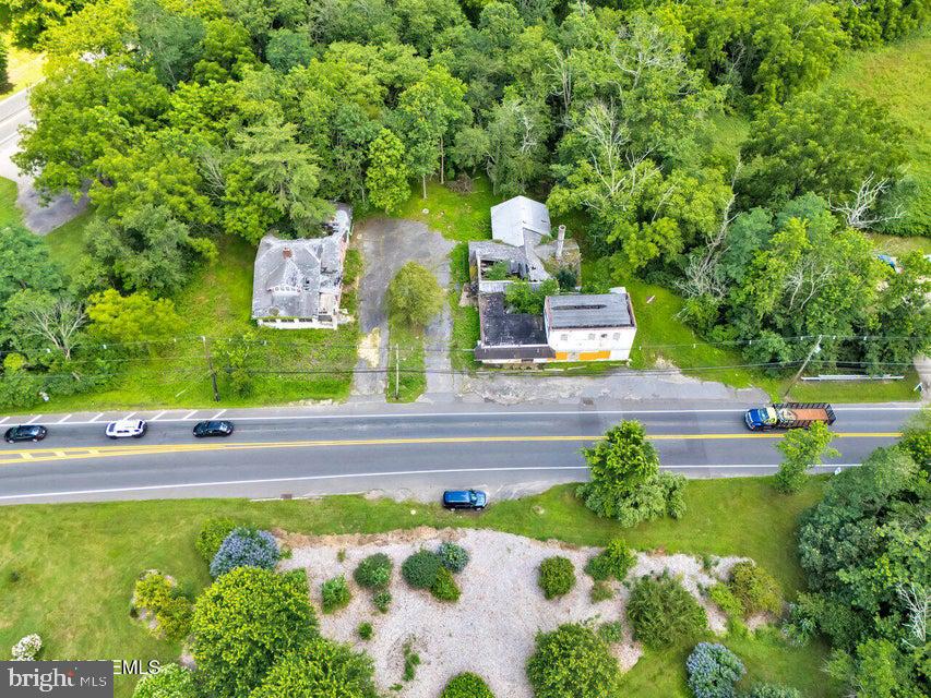 465 Lakewood Farmingdale Property Photo 4