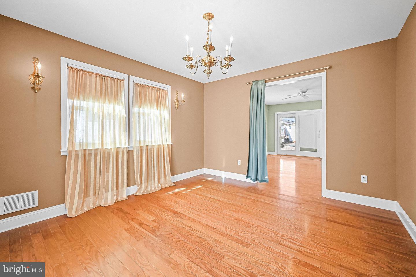 106 Chingarora Ave Property Photo 4