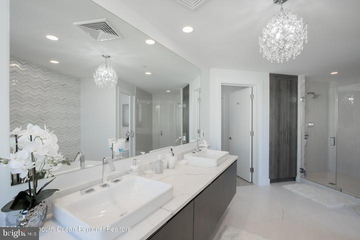 350 Ocean Ave #205 Property Photo 14