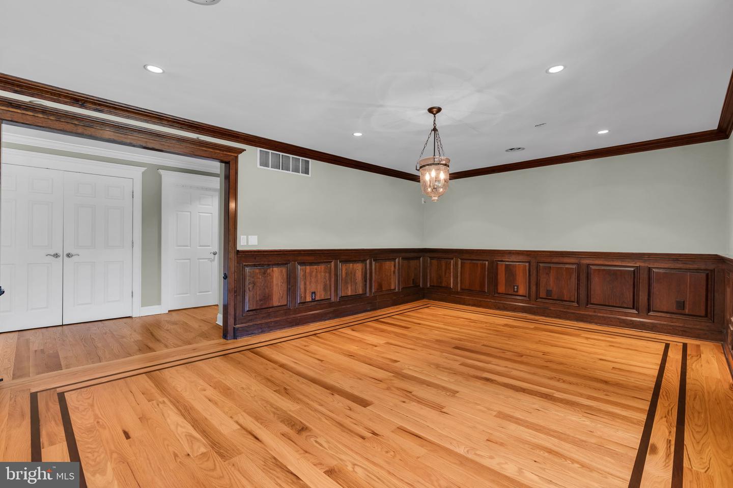 83 Daum Road Property Photo 12