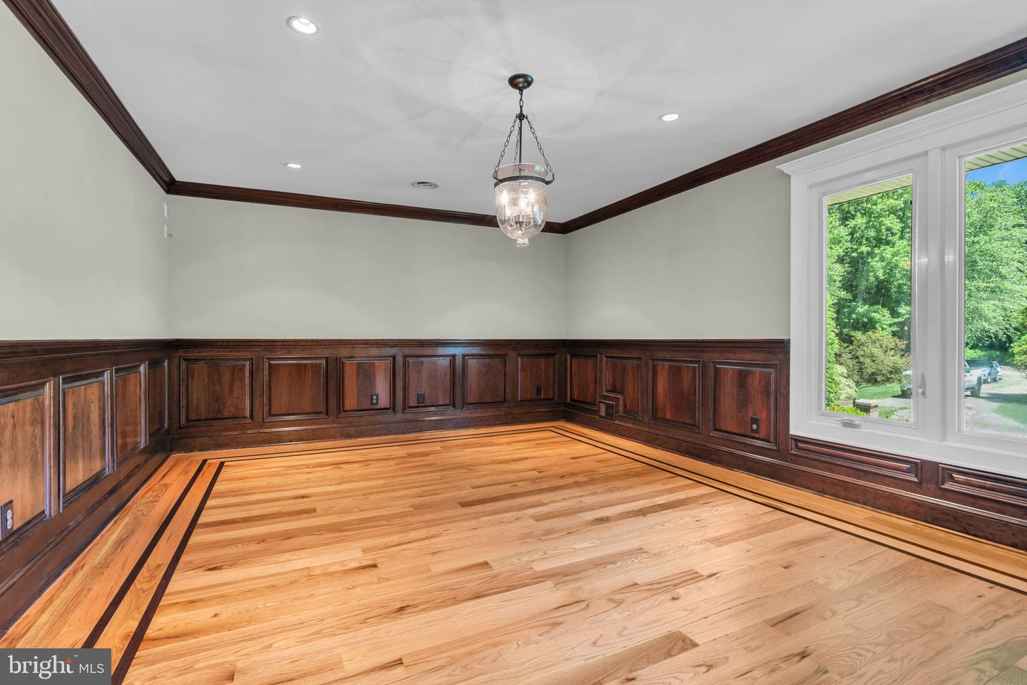 83 Daum Road Property Photo 13