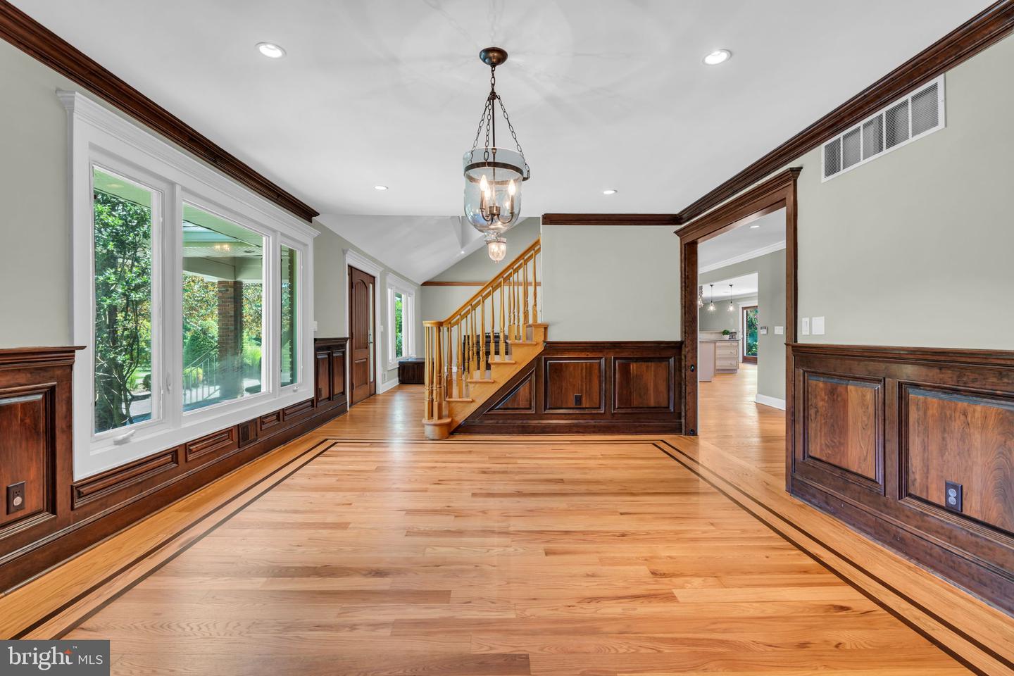 83 Daum Road Property Photo 14
