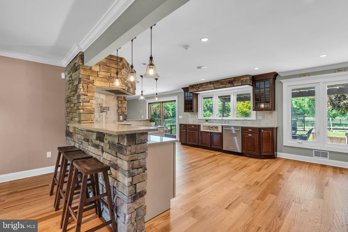 83 Daum Road Property Photo 15