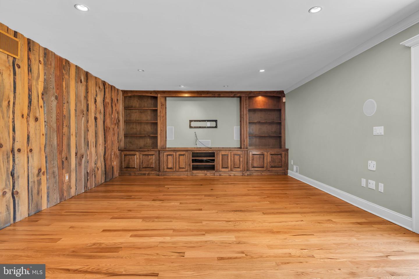 83 Daum Road Property Photo 24