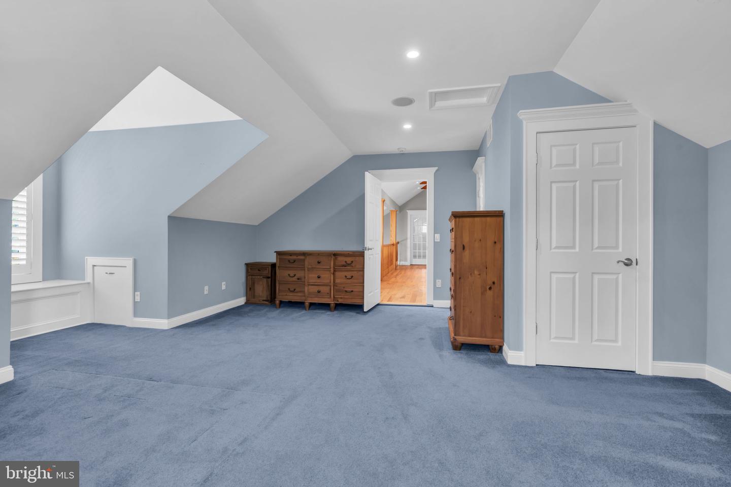 83 Daum Road Property Photo 47