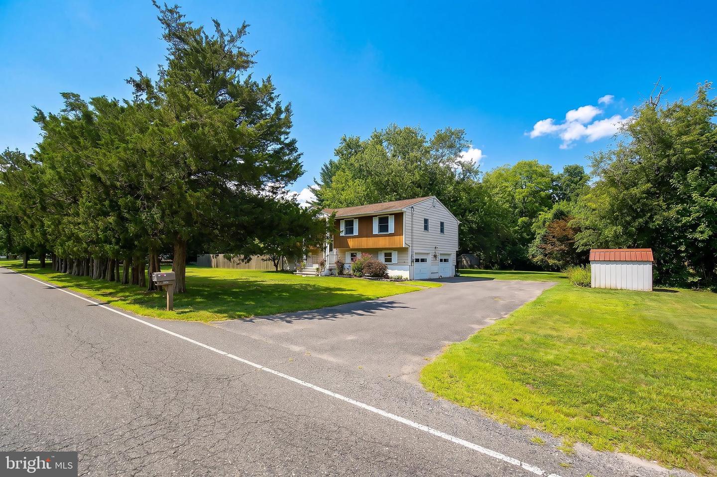 81 Ford Road Property Photo 4