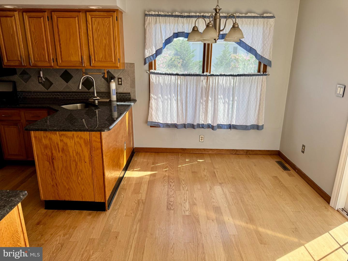21 Sylvan Blvd Property Photo 15