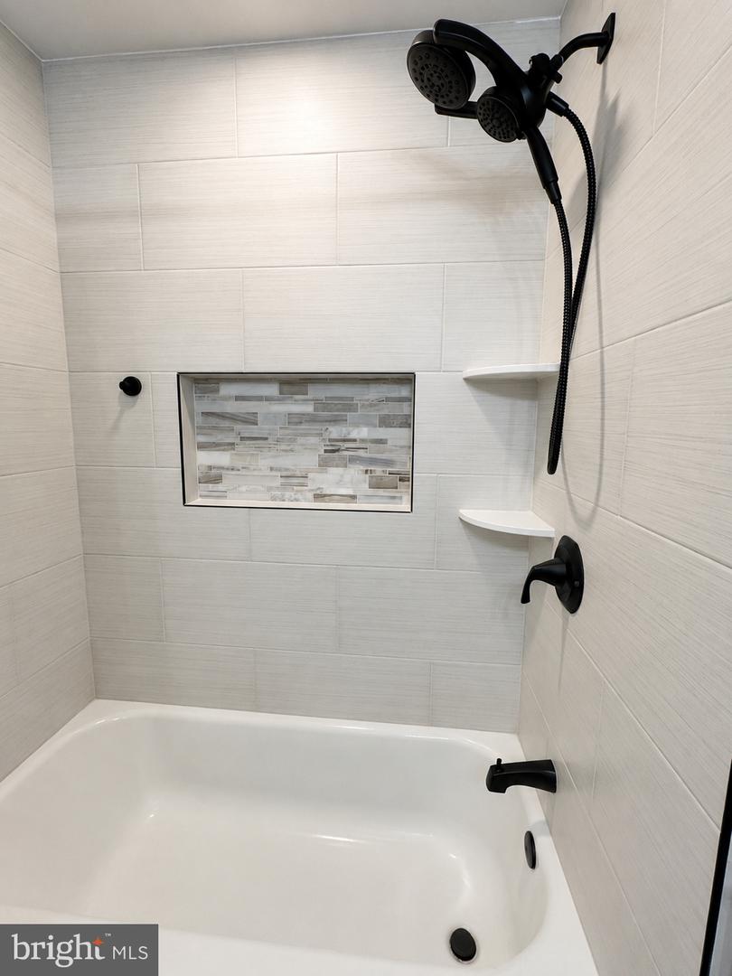 21 Sylvan Blvd Property Photo 34