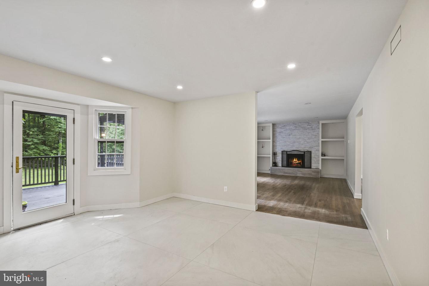 16 Pine Property Photo 22