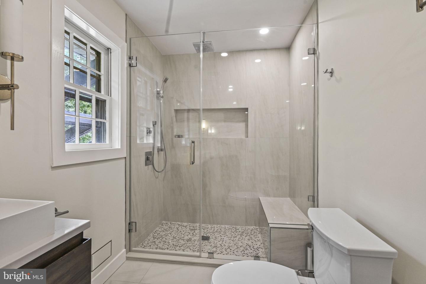 16 Pine Property Photo 26