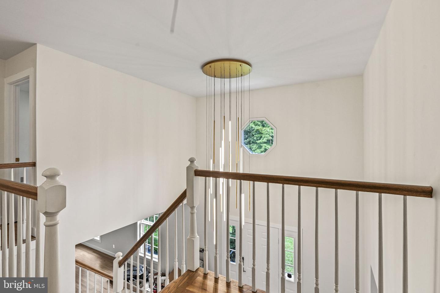 16 Pine Property Photo 30