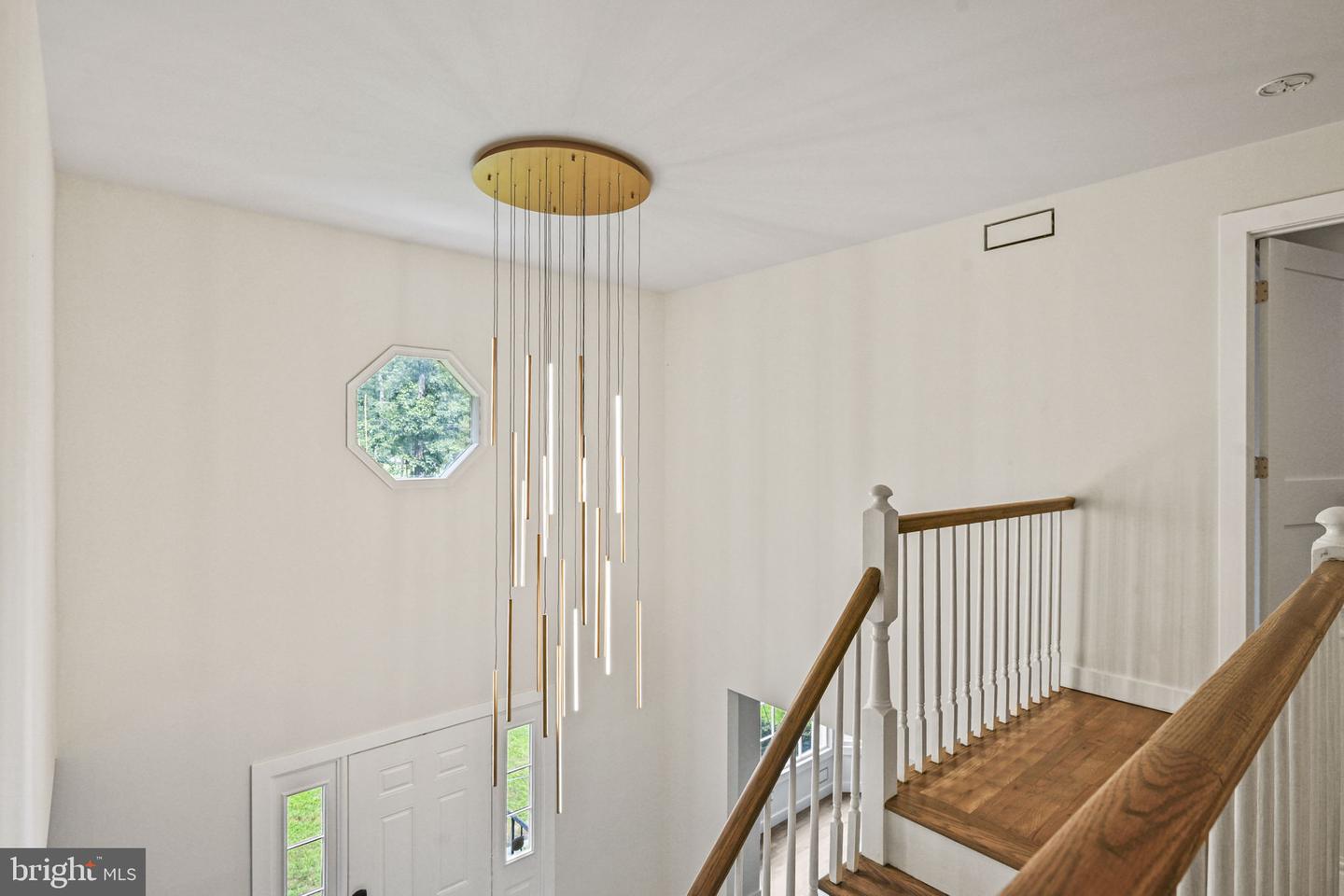16 Pine Property Photo 31