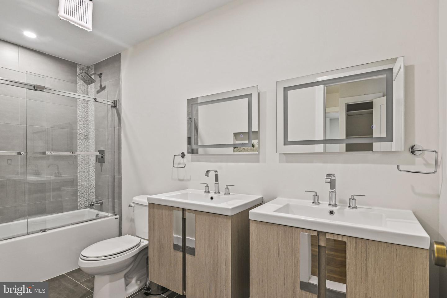 16 Pine Property Photo 35