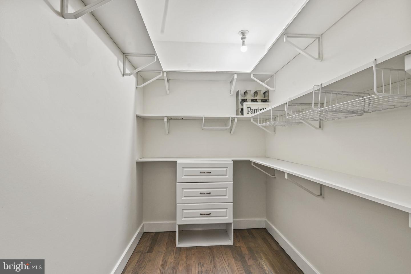 16 Pine Property Photo 41