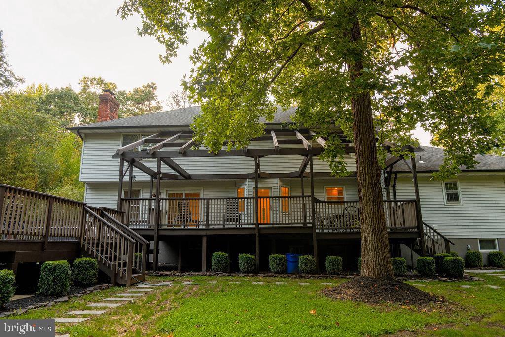 16 Pine Property Photo 49