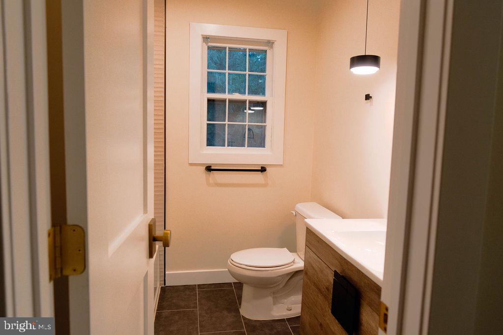 16 Pine Property Photo 70