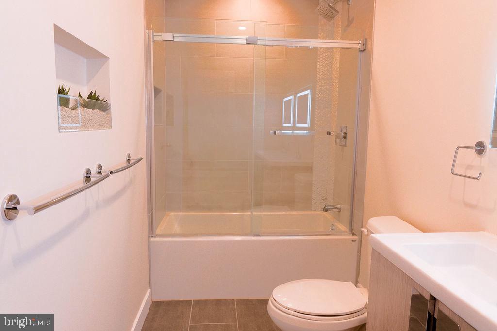 16 Pine Property Photo 81