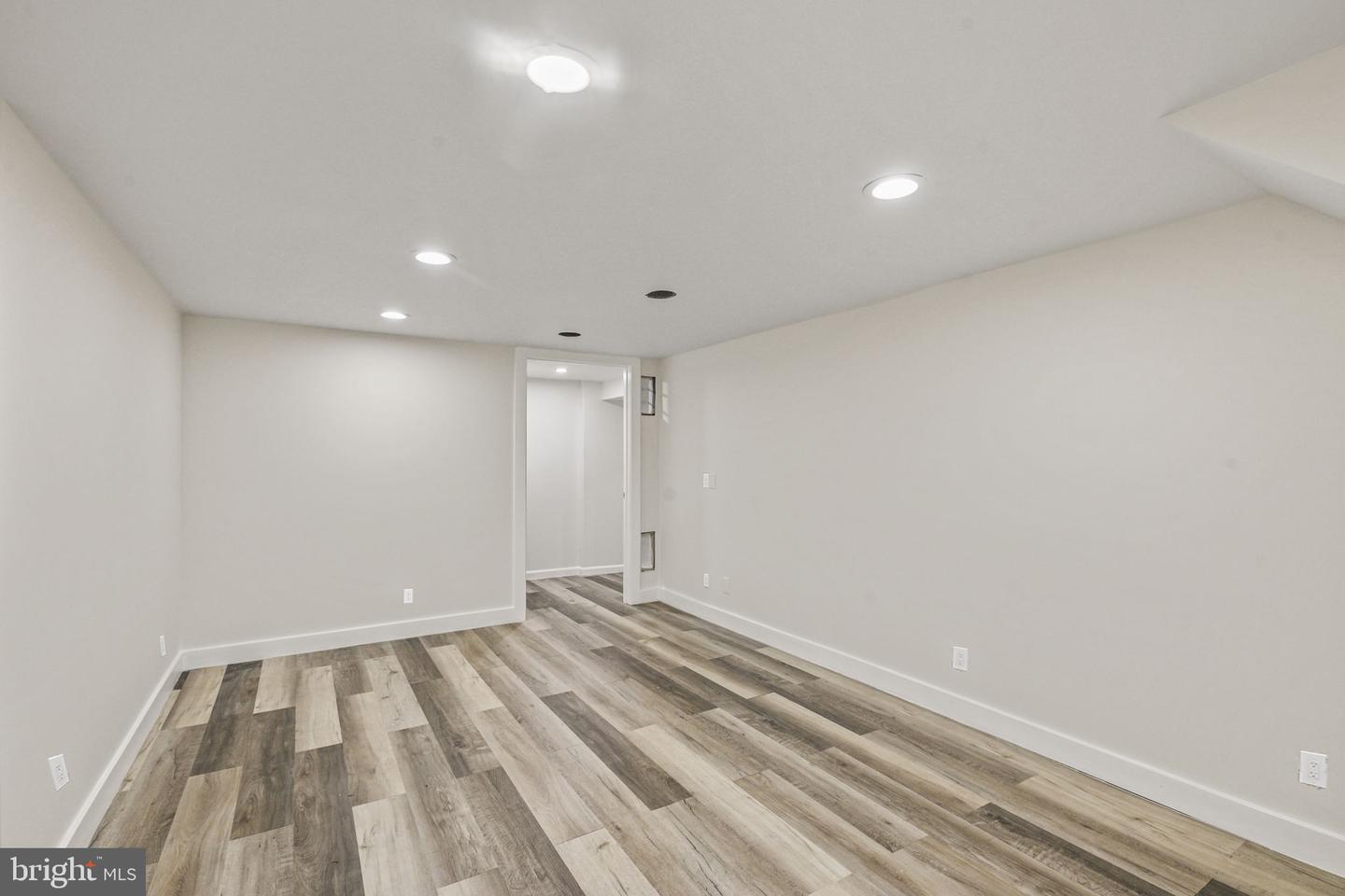 16 Pine Property Photo 105