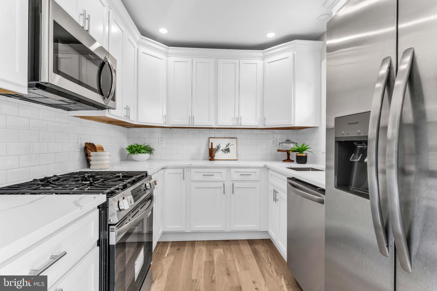 5 Wilbur Dr Property Photo 6