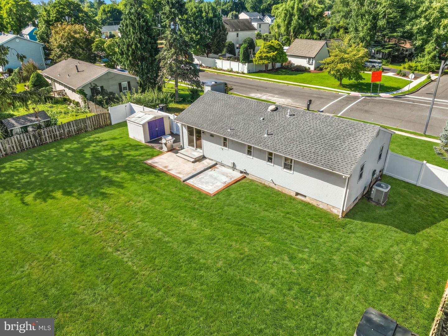 5 Wilbur Dr Property Photo 23