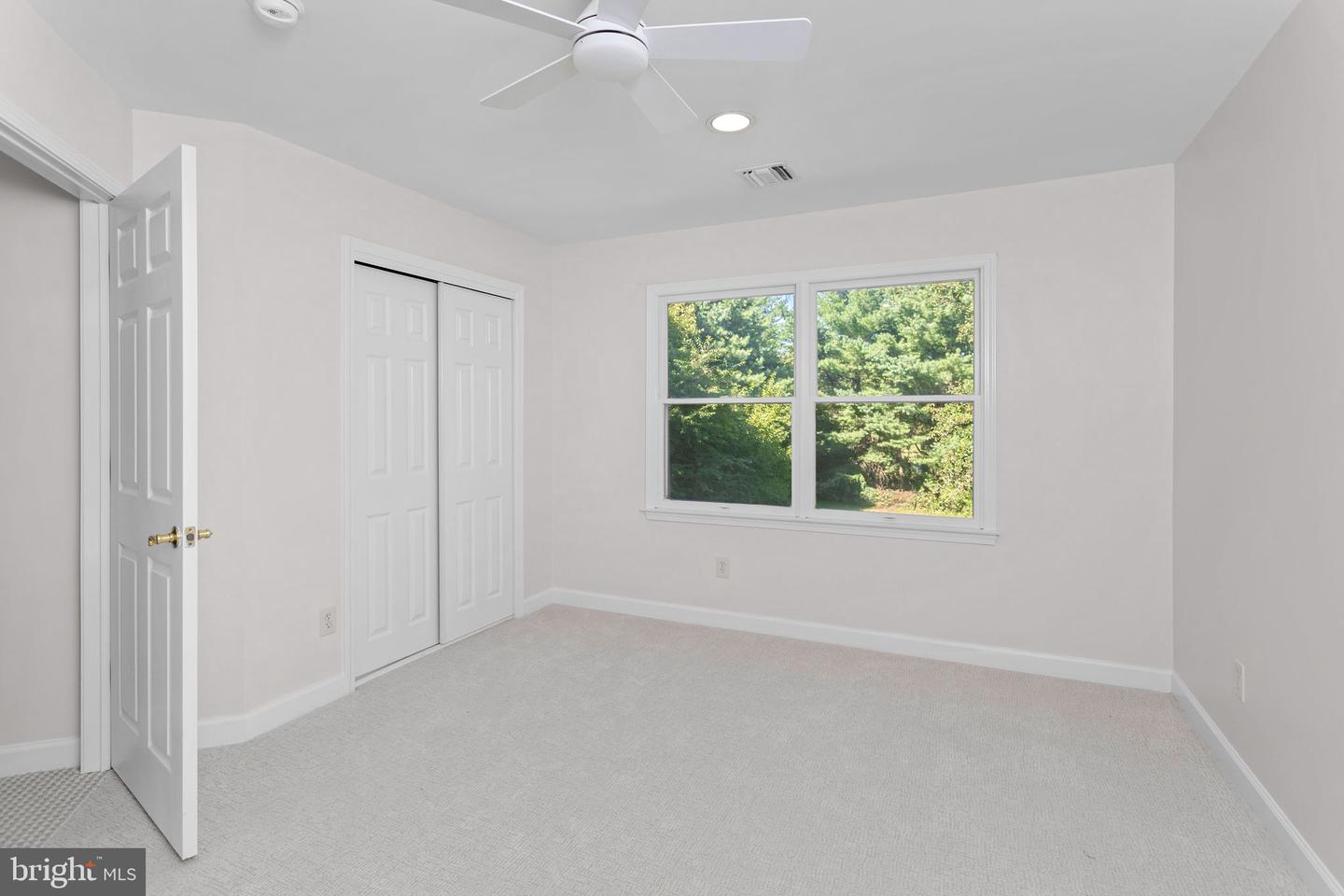 150 Lions Property Photo 34