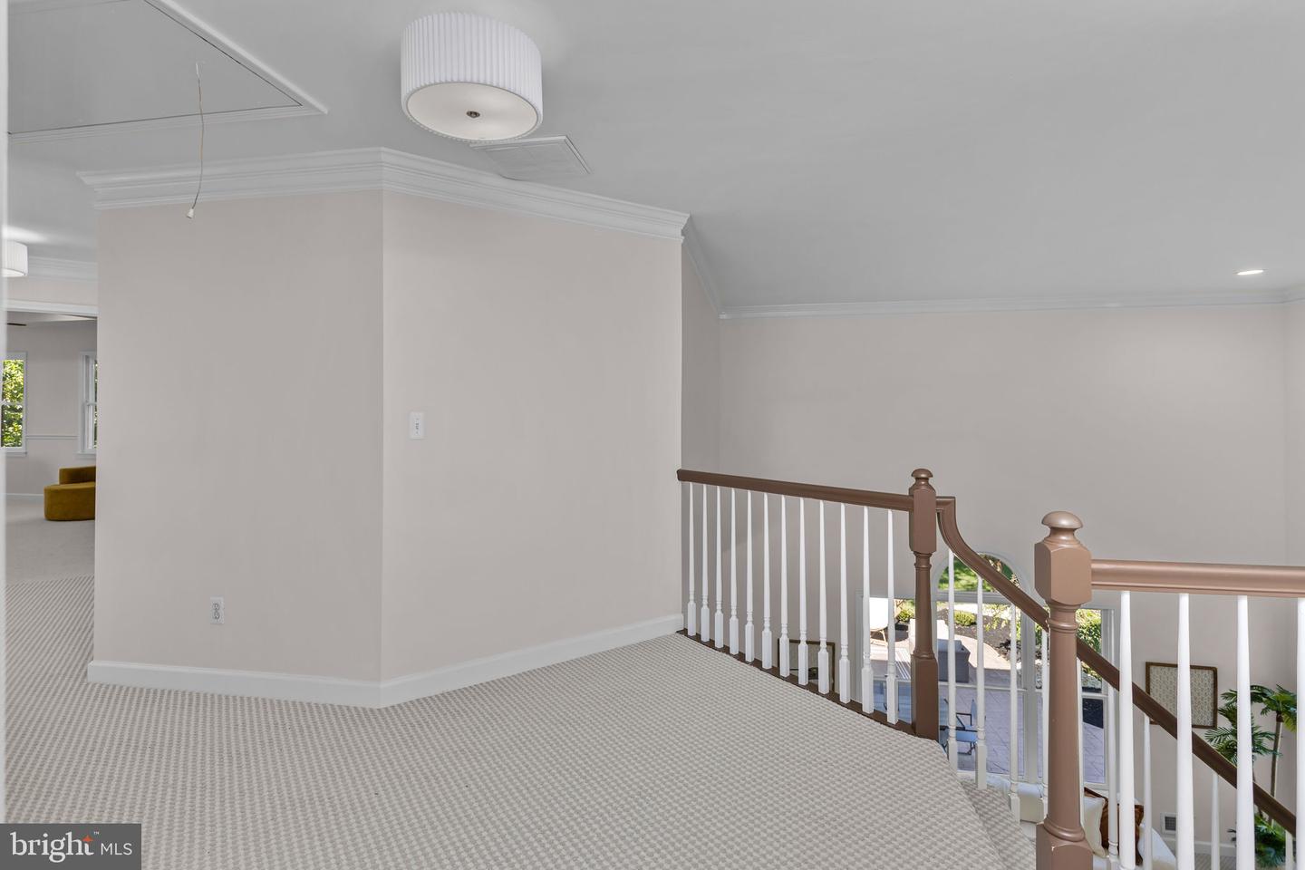 150 Lions Property Photo 37