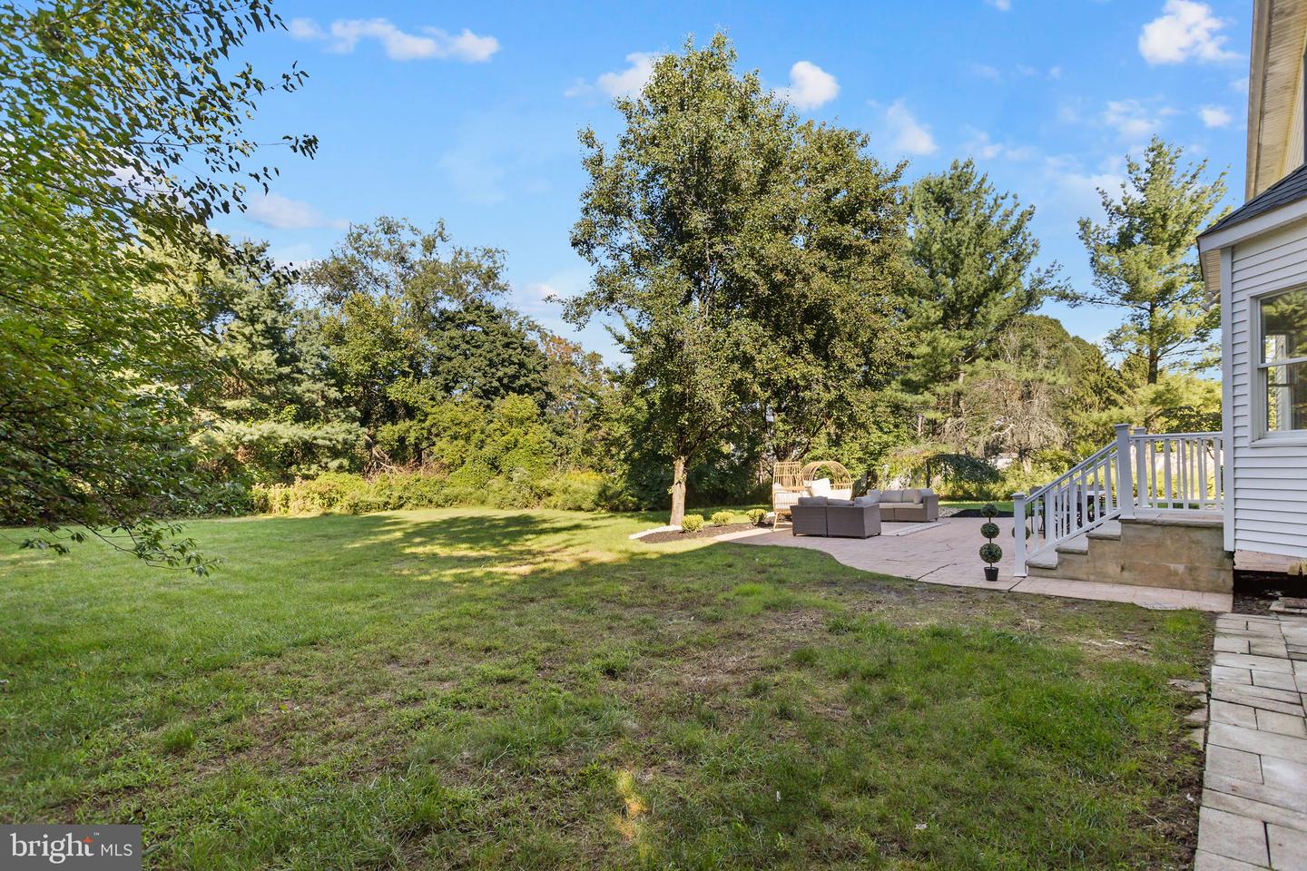 150 Lions Property Photo 49