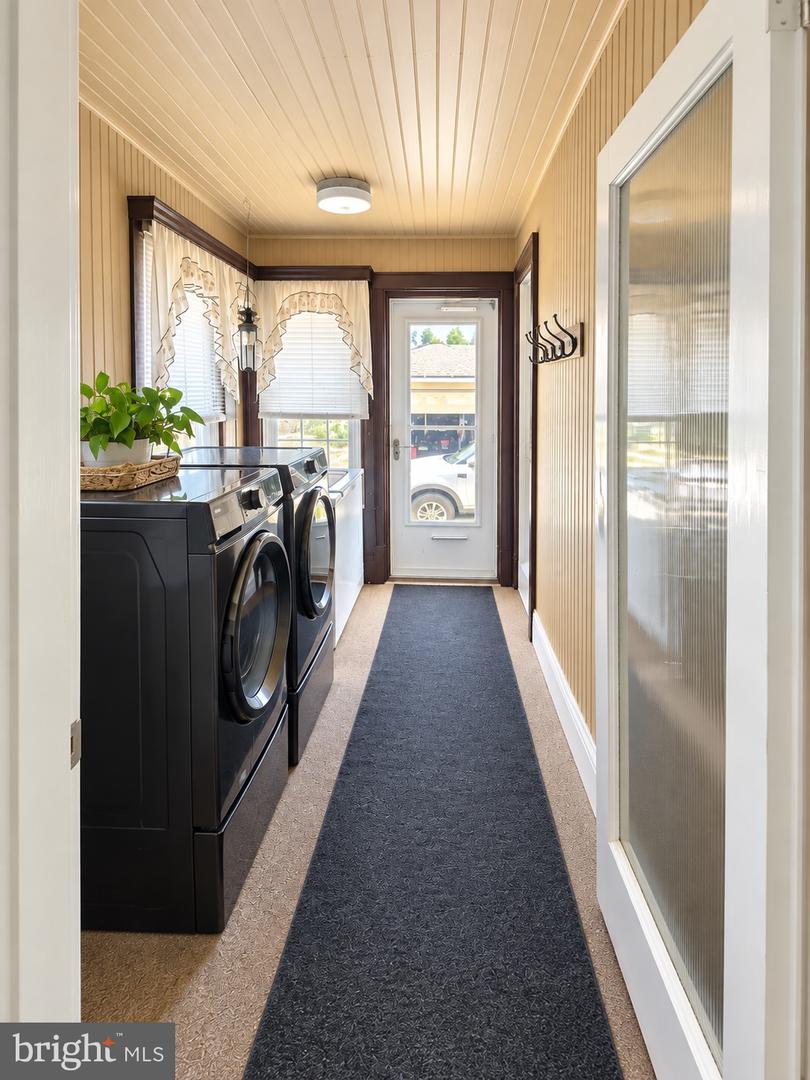 16 Church St Property Photo 10