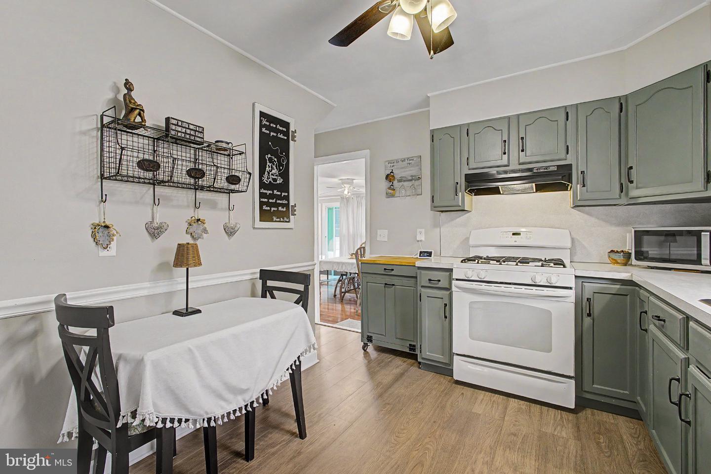 39 Waldron Rd Property Photo 12