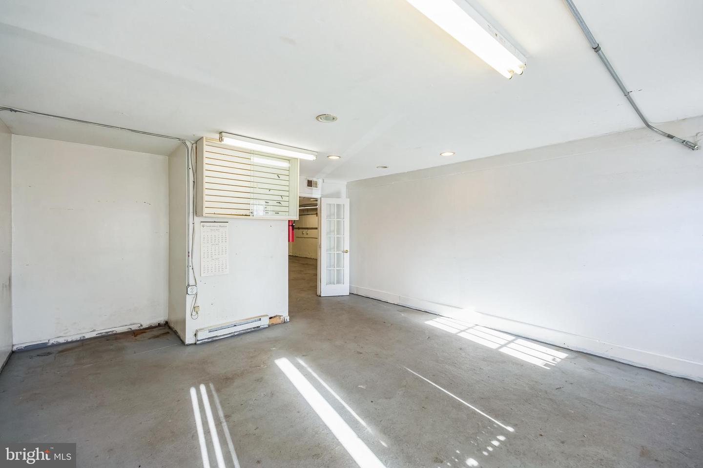 6 Spring St Property Photo 4