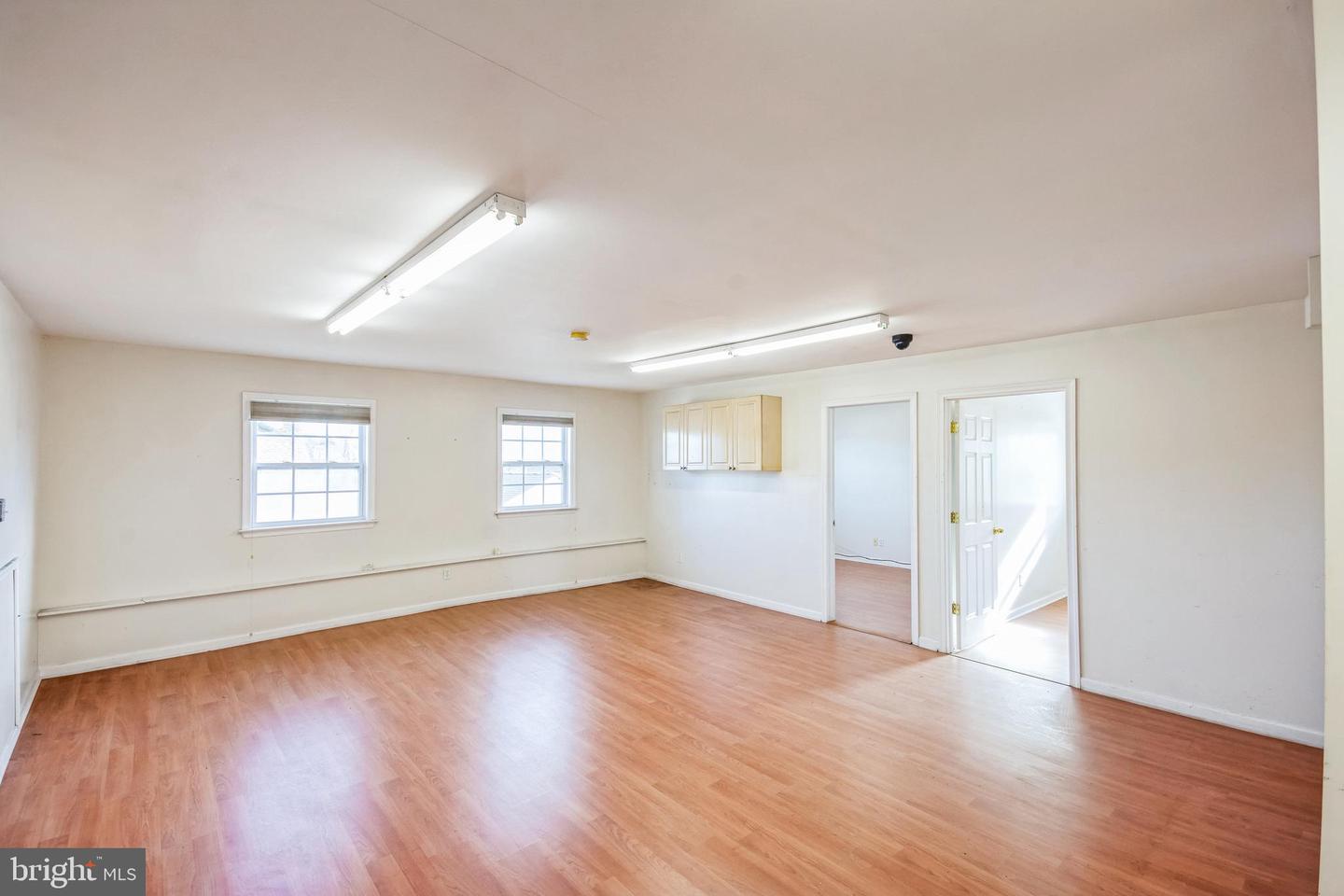 6 Spring St Property Photo 17