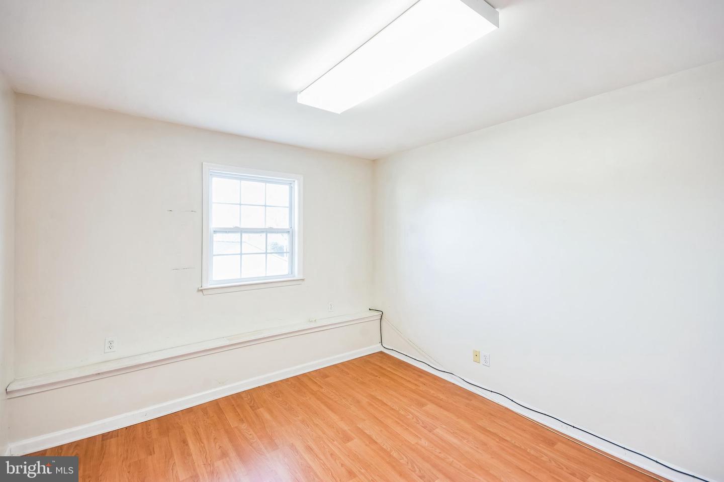 6 Spring St Property Photo 21