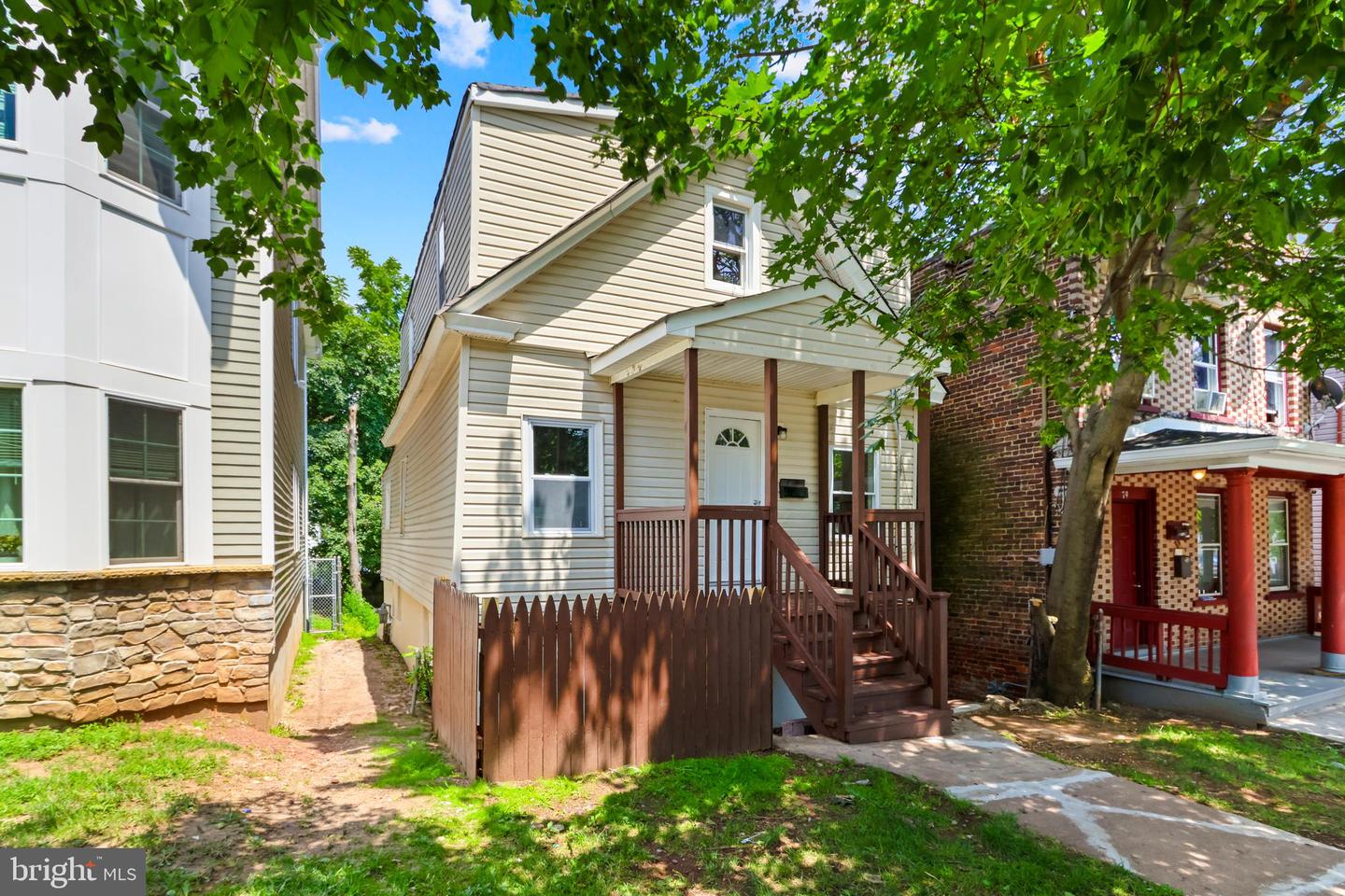 181 HALE ST