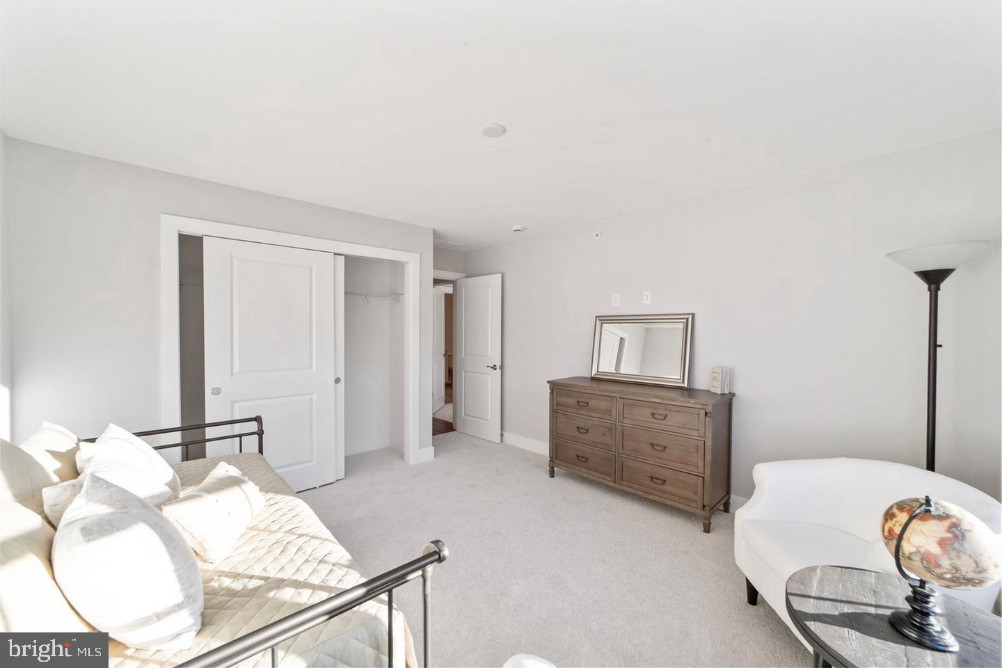 64 Riverwalk Property Photo 26