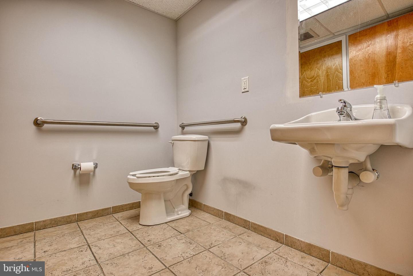 257 Bridge St Property Photo 24