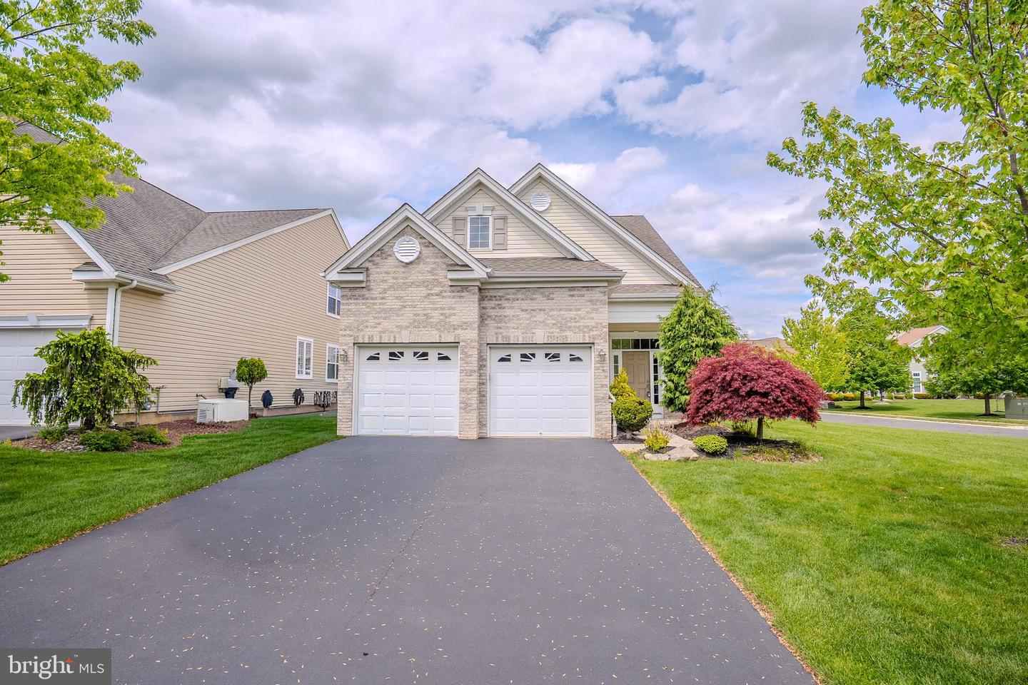 2 Diamond Spring Dr Property Photo 1