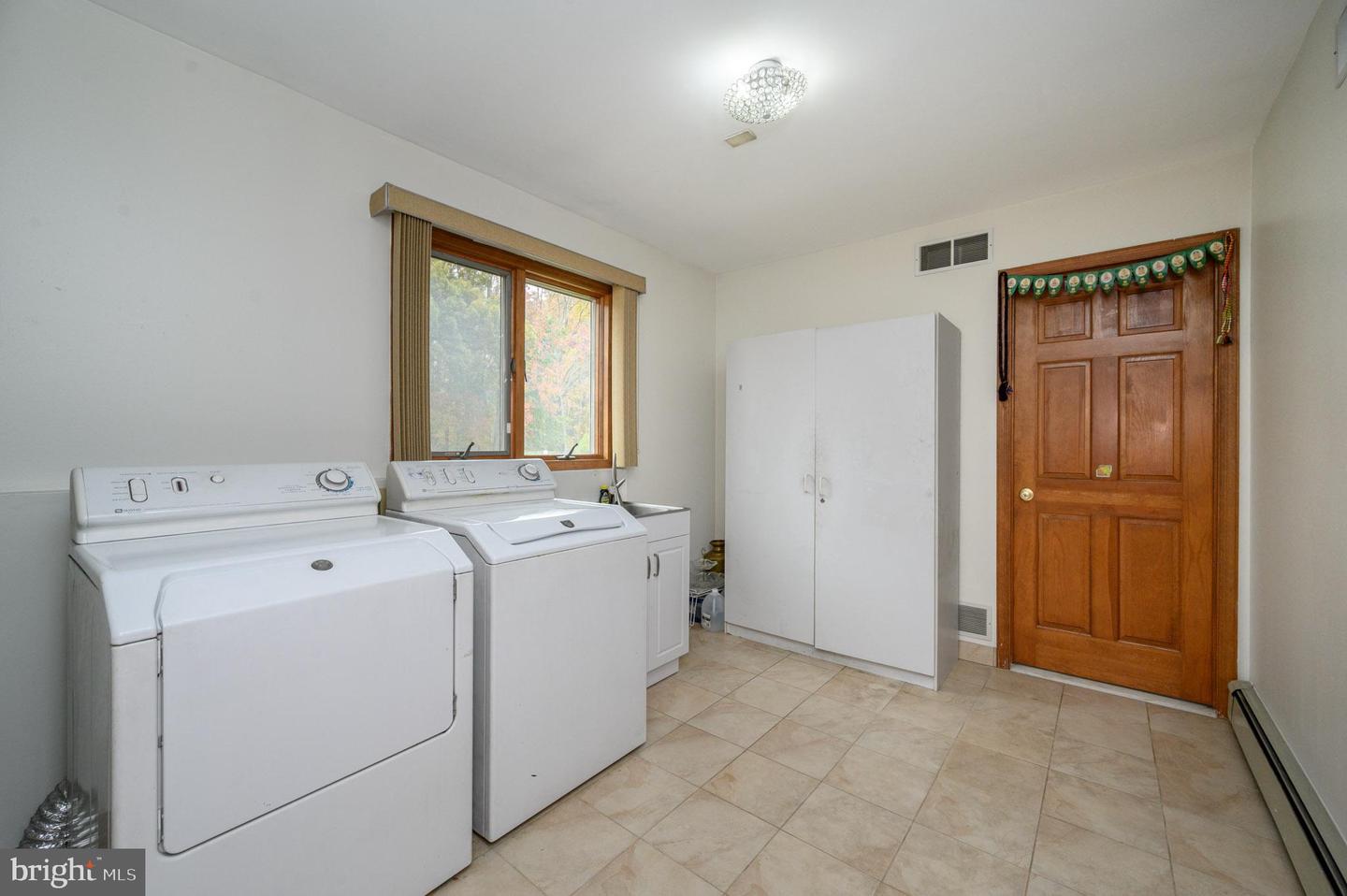 4 Drinking Brook Rd Property Photo 28