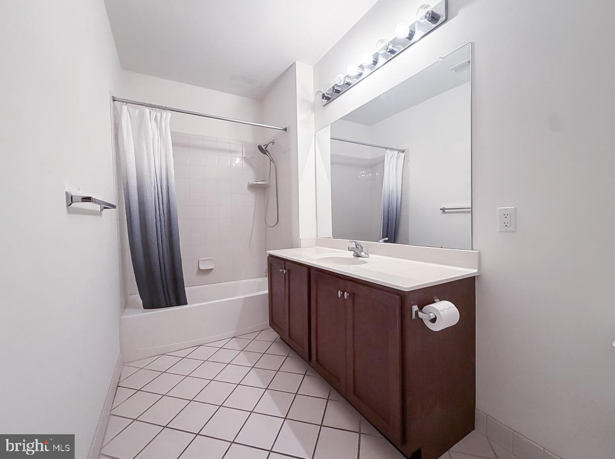 100 Middlesex Blvd #240 Property Photo 13